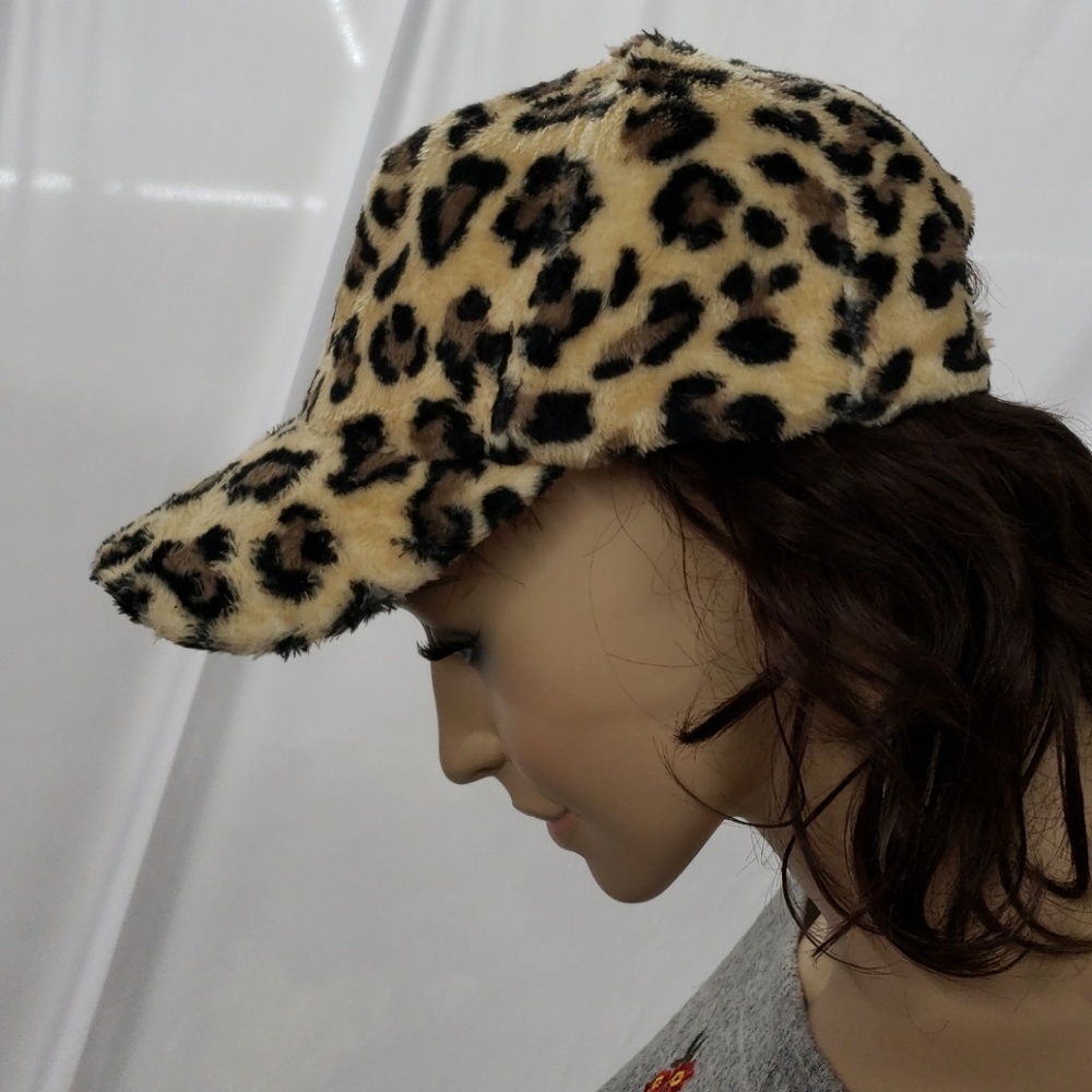 hat - Picture 2 of 2